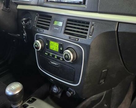 Фіолетовий Хендай Соната, об'ємом двигуна 2 л та пробігом 235 тис. км за 5900 $, фото 29 на Automoto.ua