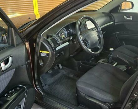 Фіолетовий Хендай Соната, об'ємом двигуна 2 л та пробігом 235 тис. км за 5900 $, фото 18 на Automoto.ua