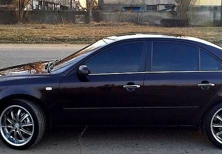 Фіолетовий Хендай Соната, об'ємом двигуна 2.4 л та пробігом 315 тис. км за 7000 $, фото 1 на Automoto.ua