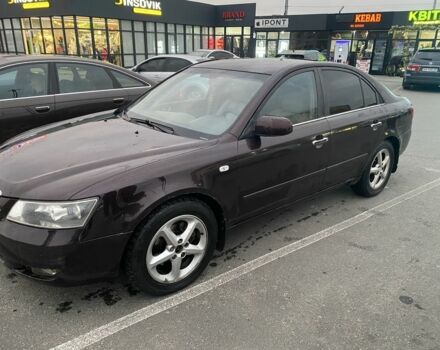 Хендай Соната 2006 у Броварах на Automoto.ua Коричневий Хендай Соната, об'ємом двигуна 2.4 л та пробігом 300 тис. км за 3600 $, фото 2 на Automoto.ua