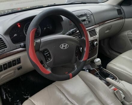 Хендай Соната 2006 у Броварах на Automoto.ua Коричневий Хендай Соната, об'ємом двигуна 2.4 л та пробігом 300 тис. км за 3600 $, фото 3 на Automoto.ua