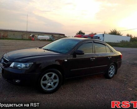 Коричневый Хендай Соната, объемом двигателя 2.4 л и пробегом 350 тыс. км за 4800 $, фото 5 на Automoto.ua