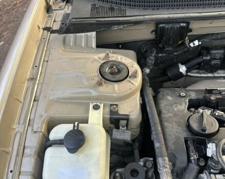 Коричневый Хендай Соната, объемом двигателя 2 л и пробегом 426 тыс. км за 5000 $, фото 10 на Automoto.ua