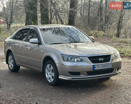 Коричневый Хендай Соната, объемом двигателя 2 л и пробегом 420 тыс. км за 5000 $, фото 4 на Automoto.ua