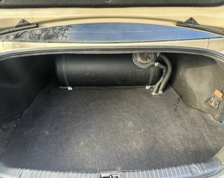 Коричневый Хендай Соната, объемом двигателя 2 л и пробегом 426 тыс. км за 5000 $, фото 12 на Automoto.ua