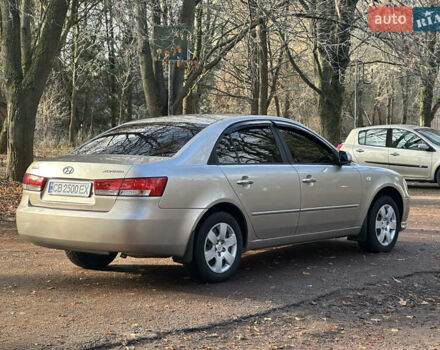 Коричневый Хендай Соната, объемом двигателя 2 л и пробегом 420 тыс. км за 5000 $, фото 8 на Automoto.ua