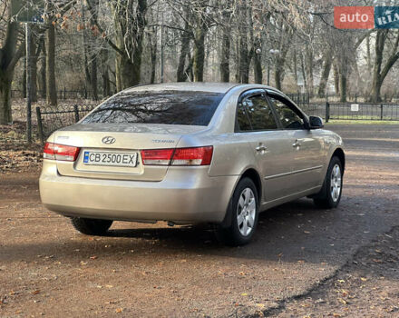 Коричневый Хендай Соната, объемом двигателя 2 л и пробегом 420 тыс. км за 5000 $, фото 7 на Automoto.ua