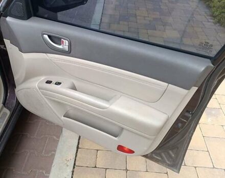 Коричневый Хендай Соната, объемом двигателя 2.36 л и пробегом 282 тыс. км за 6000 $, фото 11 на Automoto.ua