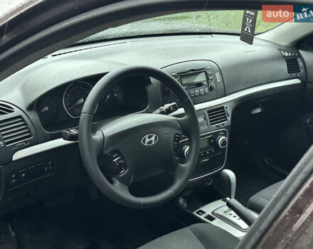 Коричневый Хендай Соната, объемом двигателя 2 л и пробегом 243 тыс. км за 5950 $, фото 2 на Automoto.ua
