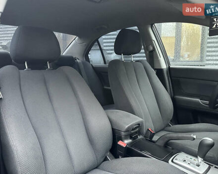 Коричневый Хендай Соната, объемом двигателя 2 л и пробегом 243 тыс. км за 5950 $, фото 24 на Automoto.ua