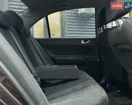 Коричневый Хендай Соната, объемом двигателя 2 л и пробегом 243 тыс. км за 5950 $, фото 20 на Automoto.ua