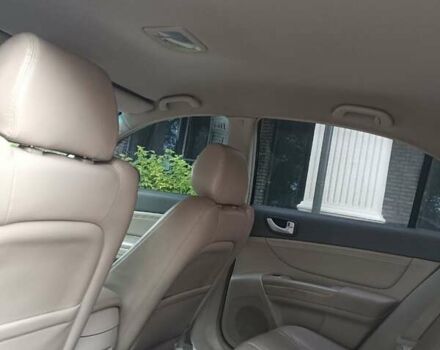 Коричневый Хендай Соната, объемом двигателя 2.36 л и пробегом 282 тыс. км за 6000 $, фото 7 на Automoto.ua