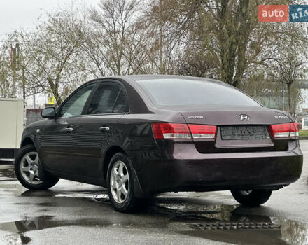 Коричневый Хендай Соната, объемом двигателя 2 л и пробегом 243 тыс. км за 5950 $, фото 14 на Automoto.ua