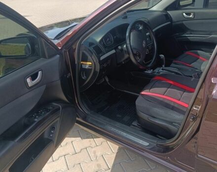 Коричневый Хендай Соната, объемом двигателя 2 л и пробегом 180 тыс. км за 5400 $, фото 5 на Automoto.ua