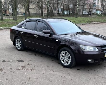 Коричневий Хендай Соната, об'ємом двигуна 2 л та пробігом 219 тис. км за 6400 $, фото 2 на Automoto.ua