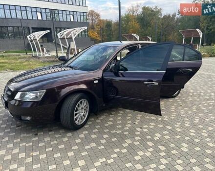 Коричневий Хендай Соната, об'ємом двигуна 2 л та пробігом 255 тис. км за 7600 $, фото 10 на Automoto.ua