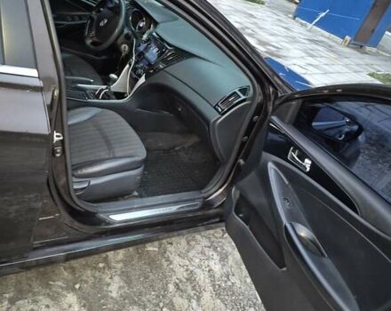 Коричневий Хендай Соната, об'ємом двигуна 2 л та пробігом 264 тис. км за 8000 $, фото 28 на Automoto.ua