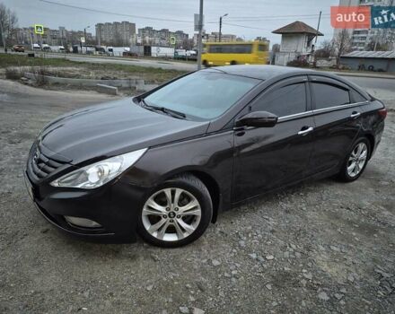 Коричневий Хендай Соната, об'ємом двигуна 2 л та пробігом 264 тис. км за 8000 $, фото 23 на Automoto.ua