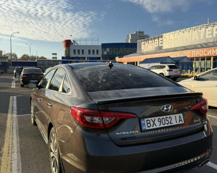 Коричневый Хендай Соната, объемом двигателя 2.4 л и пробегом 112 тыс. км за 10999 $, фото 5 на Automoto.ua