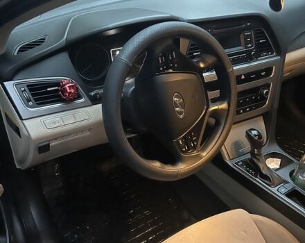 Коричневый Хендай Соната, объемом двигателя 2.4 л и пробегом 220 тыс. км за 261 $, фото 4 на Automoto.ua