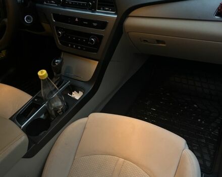 Коричневый Хендай Соната, объемом двигателя 2.4 л и пробегом 220 тыс. км за 261 $, фото 6 на Automoto.ua