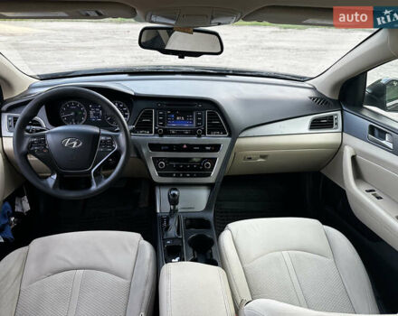 Коричневий Хендай Соната, об'ємом двигуна 2.36 л та пробігом 213 тис. км за 9999 $, фото 16 на Automoto.ua