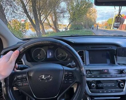 Коричневый Хендай Соната, объемом двигателя 2.36 л и пробегом 120 тыс. км за 13700 $, фото 3 на Automoto.ua