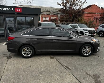 Хендай Соната 2017 в Харькове на Automoto.ua Коричневый Хендай Соната, объемом двигателя 2.4 л и пробегом 129 тыс. км за 11990 $, фото 5 на Automoto.ua