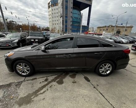 Хендай Соната 2017 в Харькове на Automoto.ua Коричневый Хендай Соната, объемом двигателя 2.4 л и пробегом 129 тыс. км за 11990 $, фото 1 на Automoto.ua