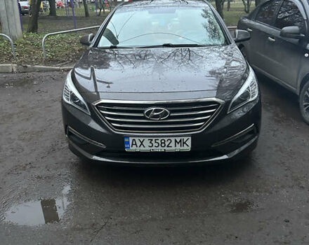 Коричневый Хендай Соната, объемом двигателя 2.36 л и пробегом 220 тыс. км за 10500 $, фото 1 на Automoto.ua