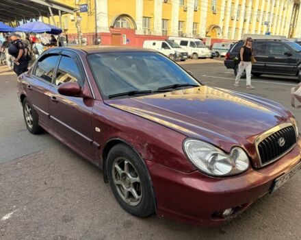 Червоний Хендай Соната, об'ємом двигуна 2 л та пробігом 330 тис. км за 1300 $, фото 2 на Automoto.ua