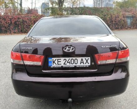 Красный Хендай Соната, объемом двигателя 0 л и пробегом 300 тыс. км за 3899 $, фото 5 на Automoto.ua