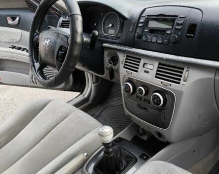 Красный Хендай Соната, объемом двигателя 0 л и пробегом 300 тыс. км за 3899 $, фото 16 на Automoto.ua