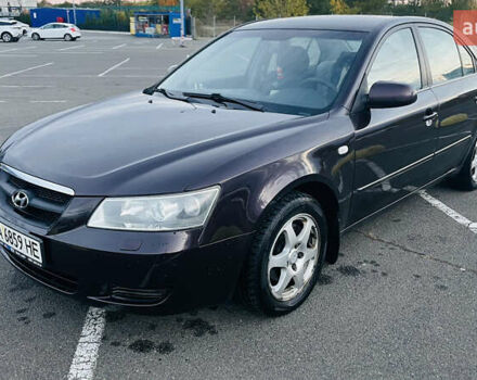 Красный Хендай Соната, объемом двигателя 2.4 л и пробегом 219 тыс. км за 6300 $, фото 2 на Automoto.ua