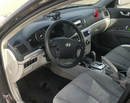 Красный Хендай Соната, объемом двигателя 2.4 л и пробегом 219 тыс. км за 6300 $, фото 7 на Automoto.ua