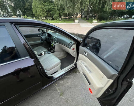 Красный Хендай Соната, объемом двигателя 2.4 л и пробегом 274 тыс. км за 6150 $, фото 1 на Automoto.ua