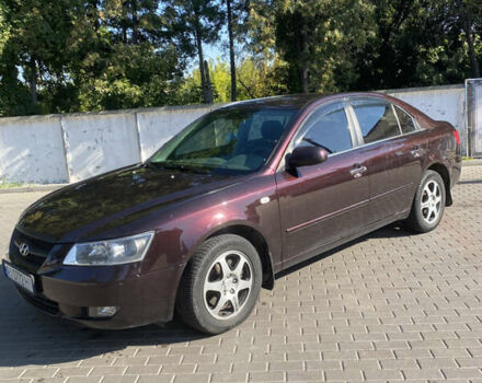 Красный Хендай Соната, объемом двигателя 2 л и пробегом 278 тыс. км за 5000 $, фото 8 на Automoto.ua