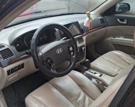 Красный Хендай Соната, объемом двигателя 2.36 л и пробегом 270 тыс. км за 6000 $, фото 2 на Automoto.ua