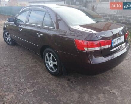 Червоний Хендай Соната, об'ємом двигуна 2 л та пробігом 280 тис. км за 4999 $, фото 1 на Automoto.ua