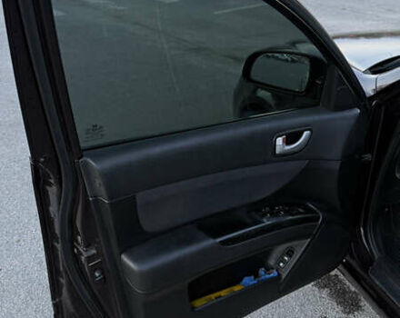 Червоний Хендай Соната, об'ємом двигуна 2 л та пробігом 225 тис. км за 5000 $, фото 8 на Automoto.ua