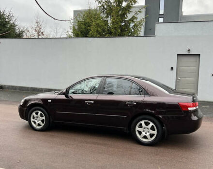 Красный Хендай Соната, объемом двигателя 2 л и пробегом 348 тыс. км за 6800 $, фото 8 на Automoto.ua