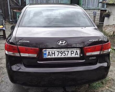 Красный Хендай Соната, объемом двигателя 1.99 л и пробегом 250 тыс. км за 4500 $, фото 3 на Automoto.ua