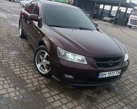 Красный Хендай Соната, объемом двигателя 2.4 л и пробегом 302 тыс. км за 6000 $, фото 7 на Automoto.ua