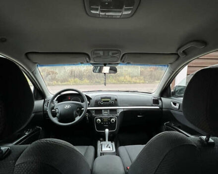 Красный Хендай Соната, объемом двигателя 2 л и пробегом 348 тыс. км за 6800 $, фото 17 на Automoto.ua