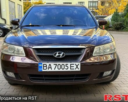 Червоний Хендай Соната, об'ємом двигуна 2.4 л та пробігом 270 тис. км за 6300 $, фото 3 на Automoto.ua