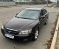 Красный Хендай Соната, объемом двигателя 2.4 л и пробегом 252 тыс. км за 5800 $, фото 3 на Automoto.ua