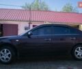 Червоний Хендай Соната, об'ємом двигуна 2 л та пробігом 198 тис. км за 6500 $, фото 3 на Automoto.ua
