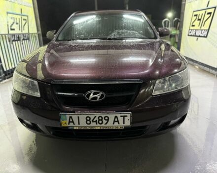 Червоний Хендай Соната, об'ємом двигуна 2.4 л та пробігом 133 тис. км за 8500 $, фото 4 на Automoto.ua