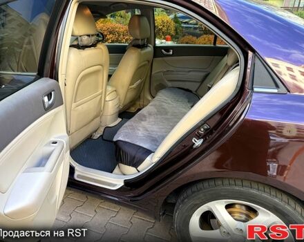 Червоний Хендай Соната, об'ємом двигуна 2.4 л та пробігом 270 тис. км за 6300 $, фото 6 на Automoto.ua