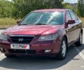 Червоний Хендай Соната, об'ємом двигуна 0 л та пробігом 200 тис. км за 4600 $, фото 5 на Automoto.ua